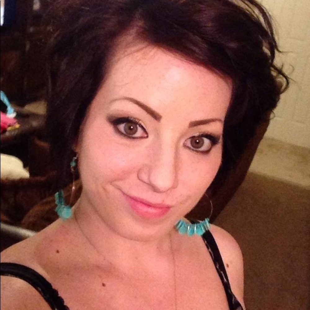 Meet your Posher, Cerissa